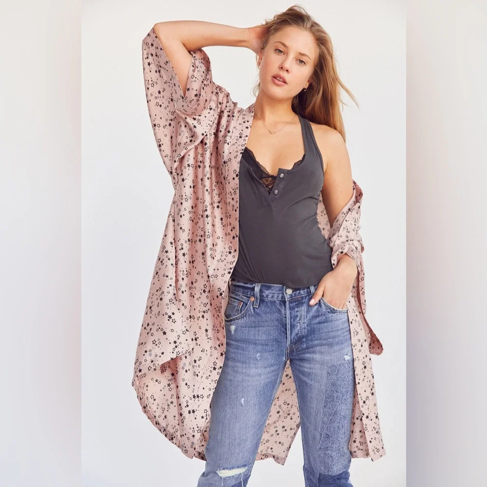 One Size Kimchi Blue Star Print Kimono Jacket in Pink 1255 - Picture 8 of 9